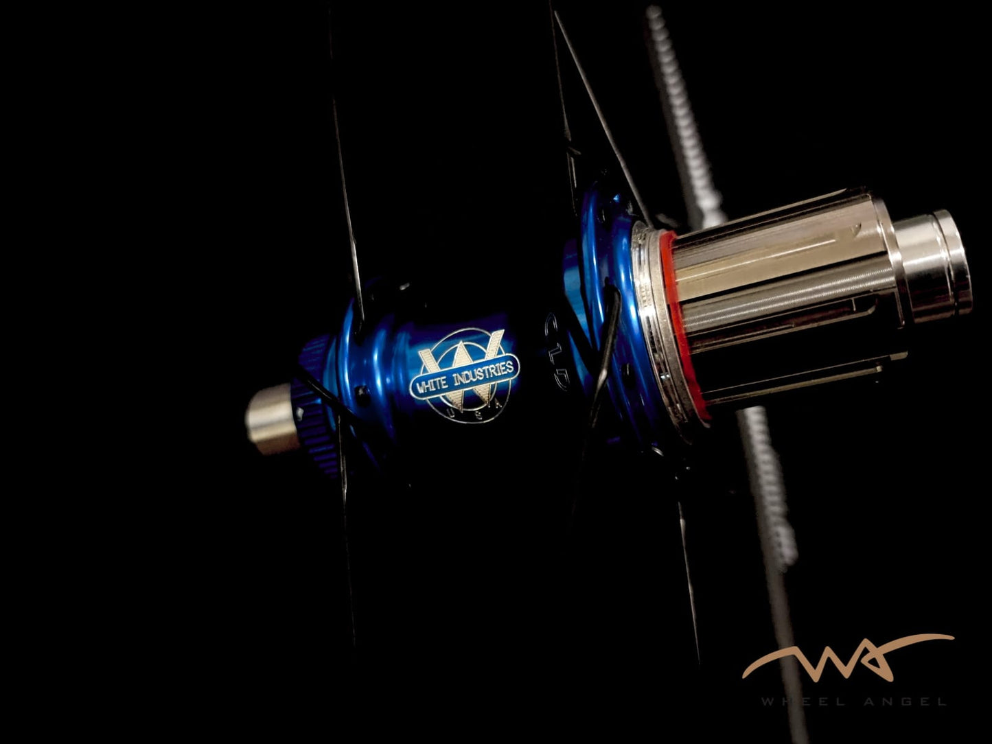 White Industries CLD Blue Hub