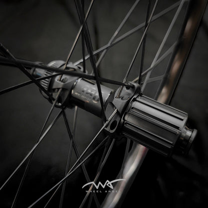 DT Swiss 180